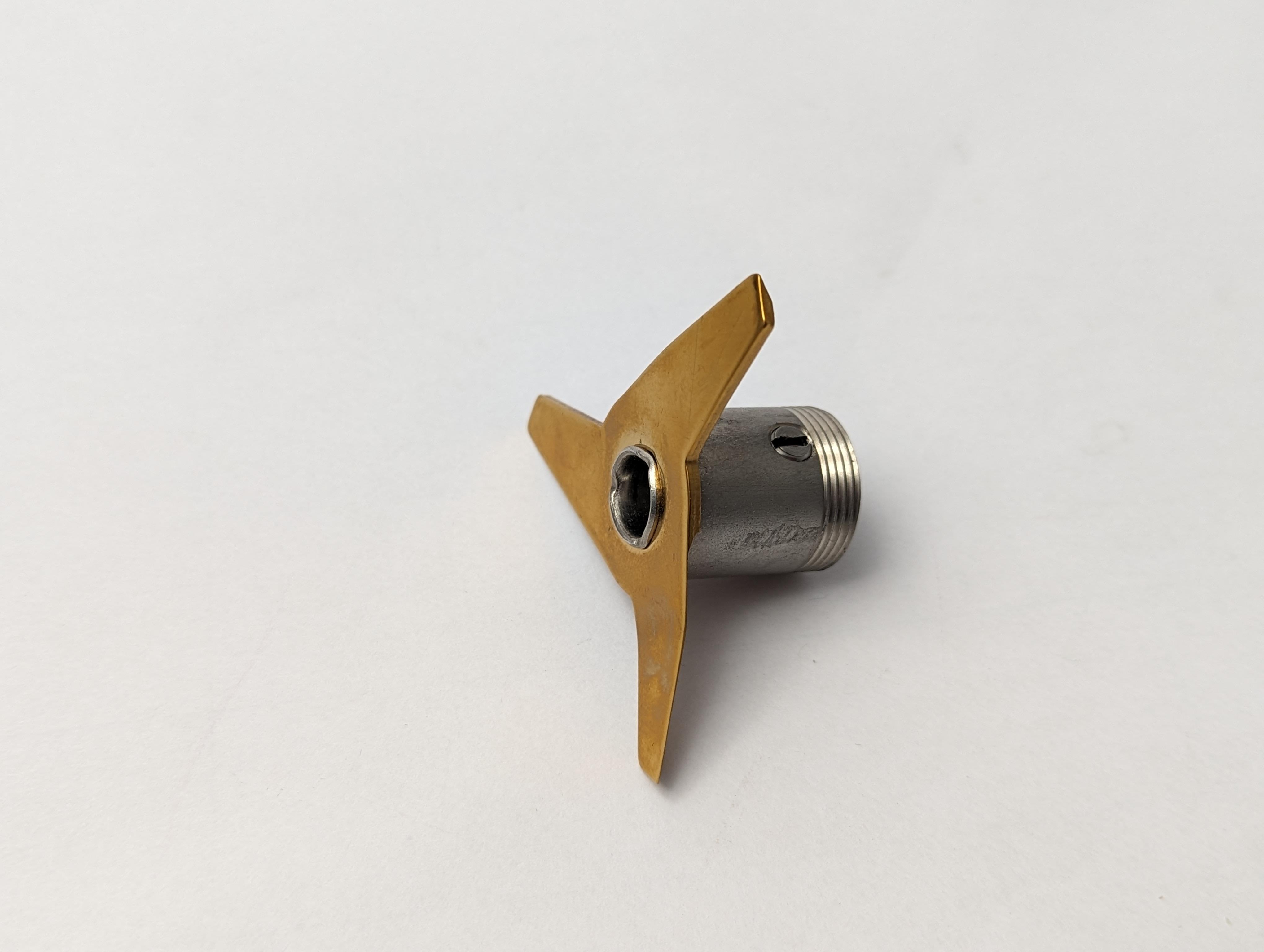 Messer mit Schraube Messer mit Schraube